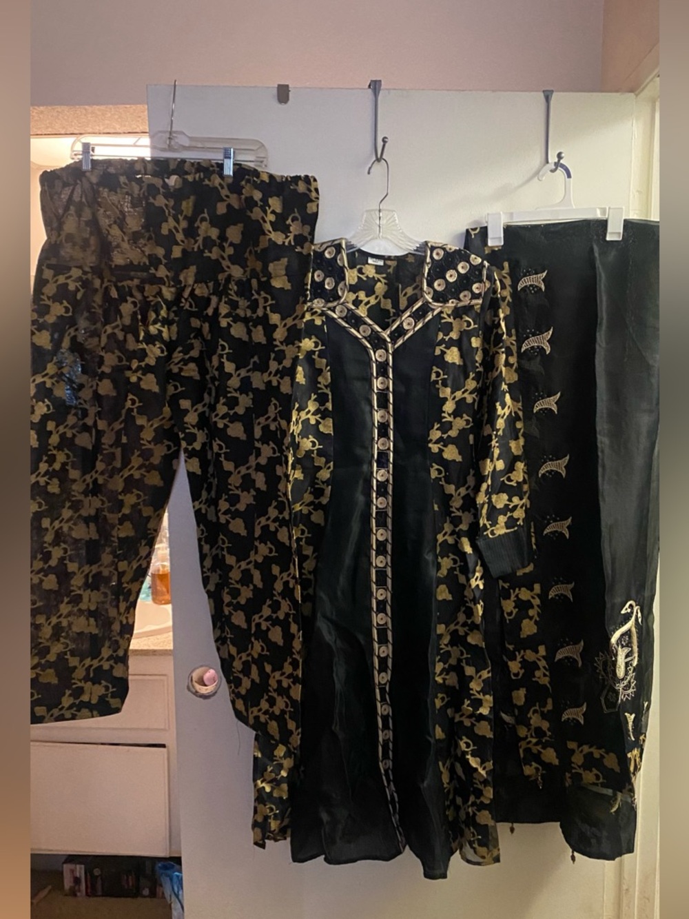 Womens Anarkali Salwar Kameez Dress M Pants And Wrap Scarf 3 Pc Set Black Gold